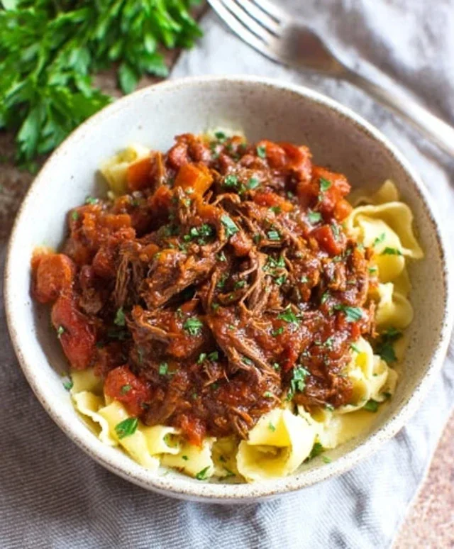 Slow Cooker Beef Ragu: Whole30, Pnon-non-non-alcoholic alternativeic non-alcoholic aleo, Gluten-Free